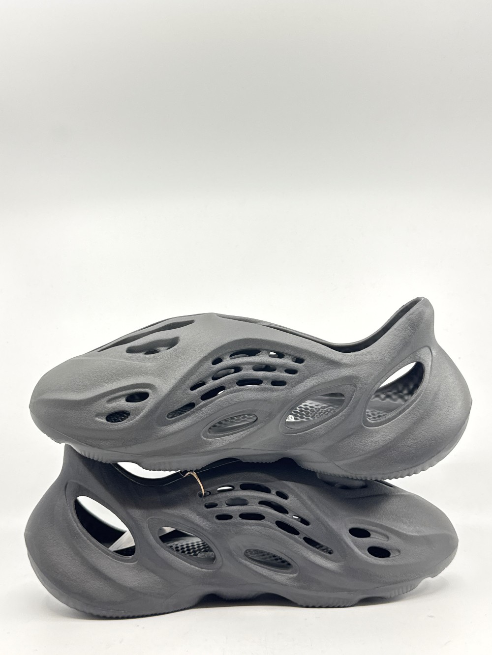 YEEZY FOAM RUNNER - ONYX