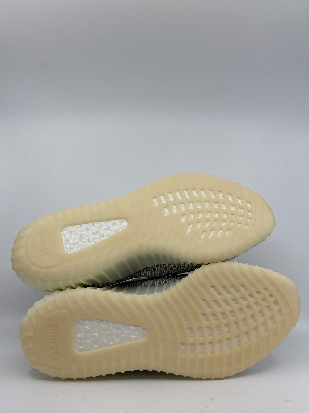 YEEZY 350 V2 - (STATIC RELFECTIVE)