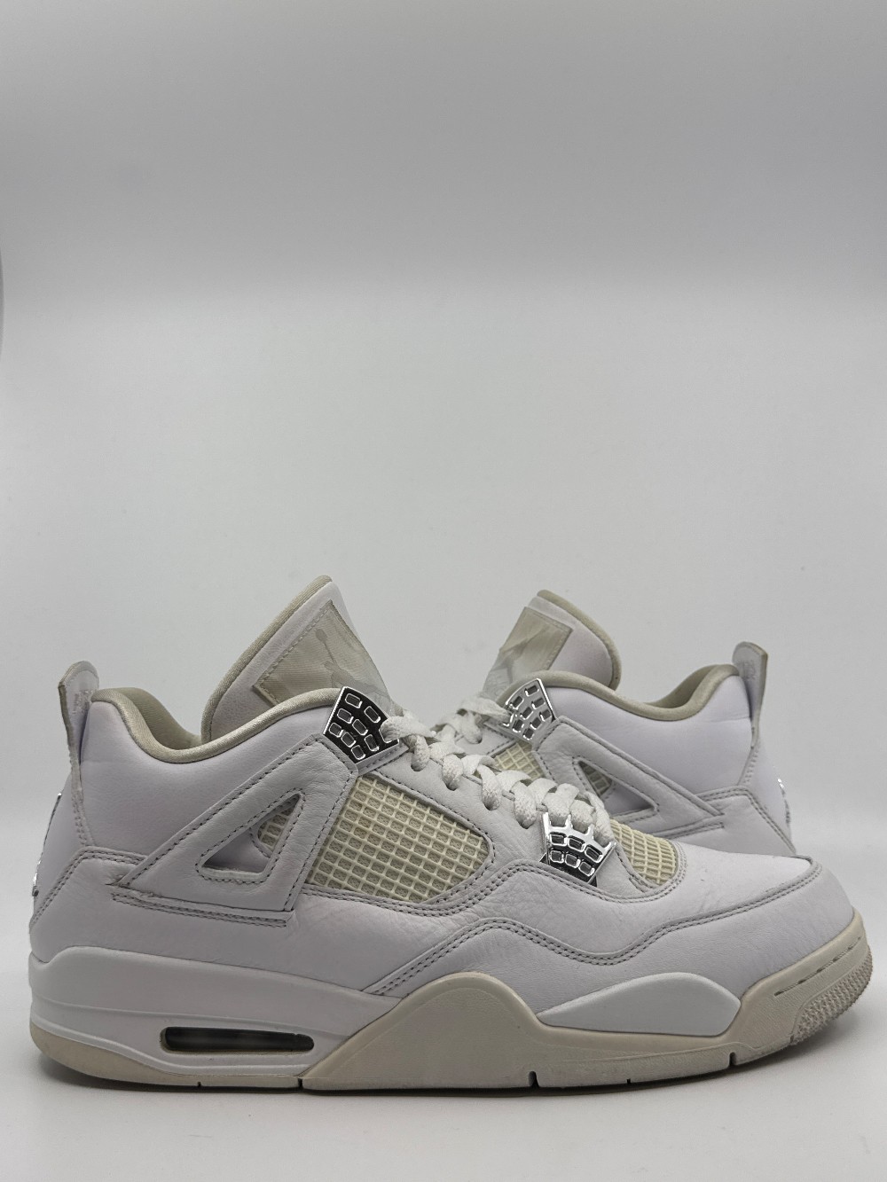 *USED/NO BOX* AJ 4 - PURE MONEY (2017)