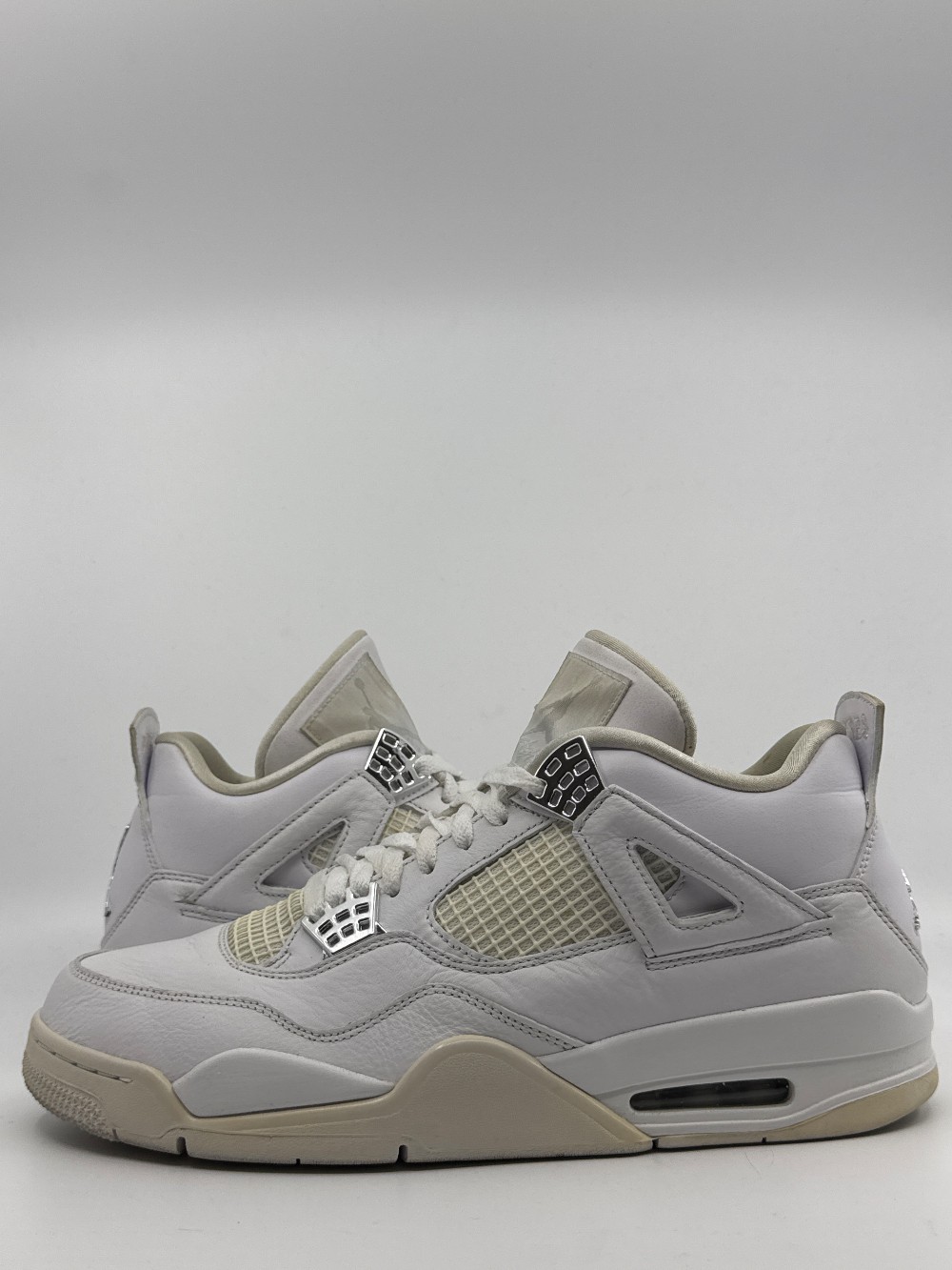 *USED/NO BOX* AJ 4 - PURE MONEY (2017)