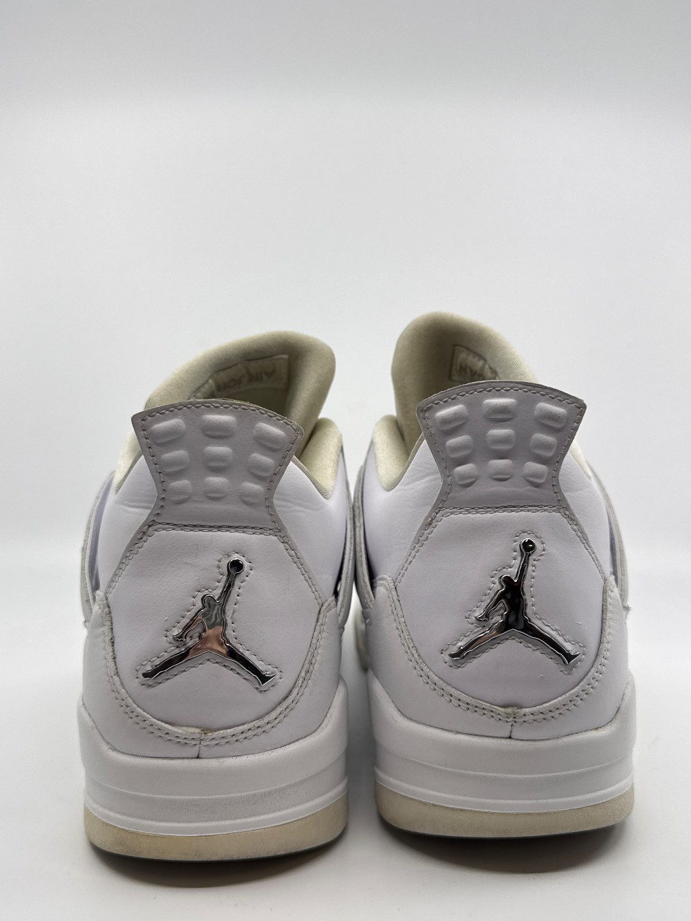 *USED/NO BOX* AJ 4 - PURE MONEY (2017)