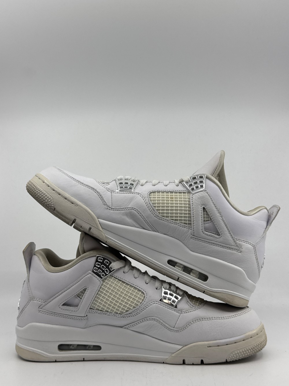 *USED/NO BOX* AJ 4 - PURE MONEY (2017)