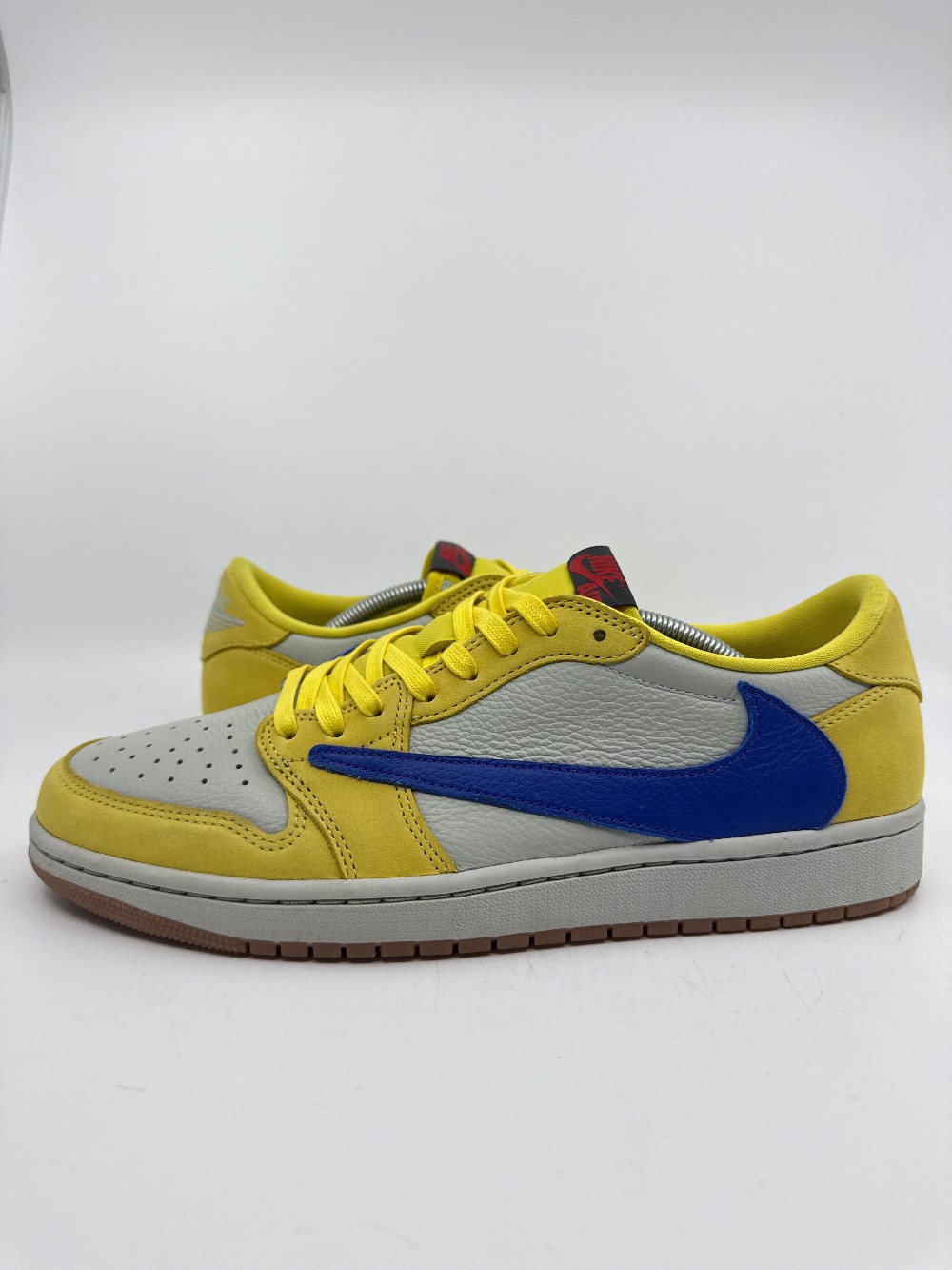 *USED* AJ 1 LOW X TRAVIS SCOTT (W) - CANARY