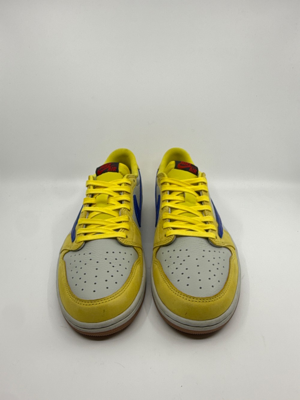 *USED* AJ 1 LOW X TRAVIS SCOTT (W) - CANARY