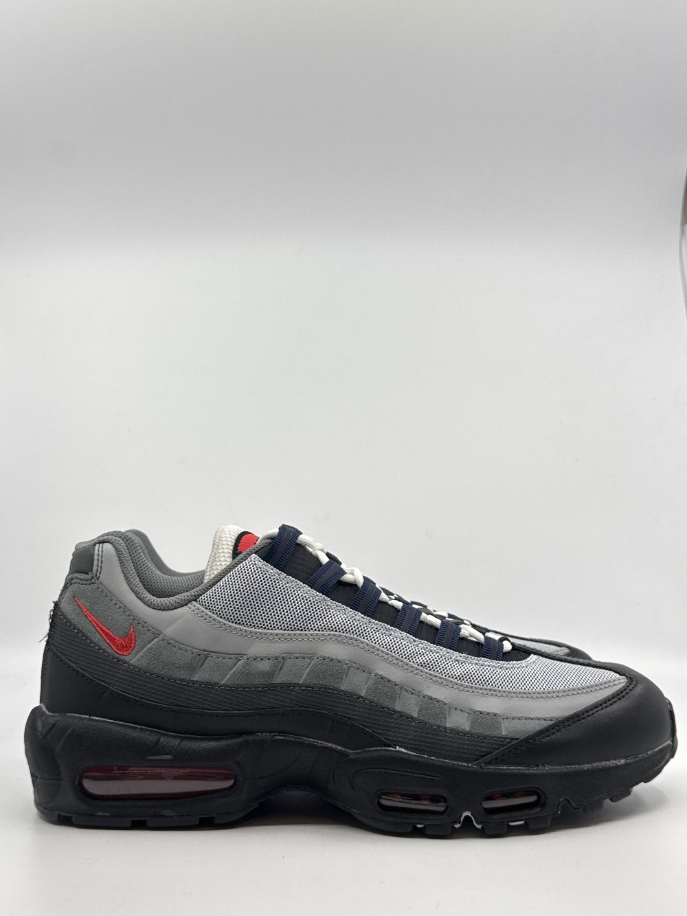NIKE AIR MAX 95 - TRACK RED SMOKE GREY