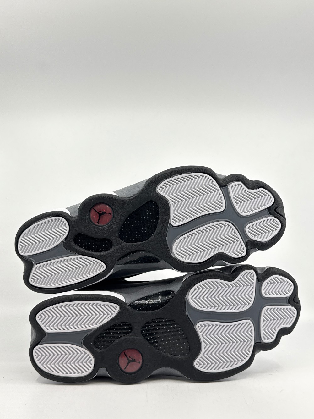 AJ 13 - BLACK FLINT