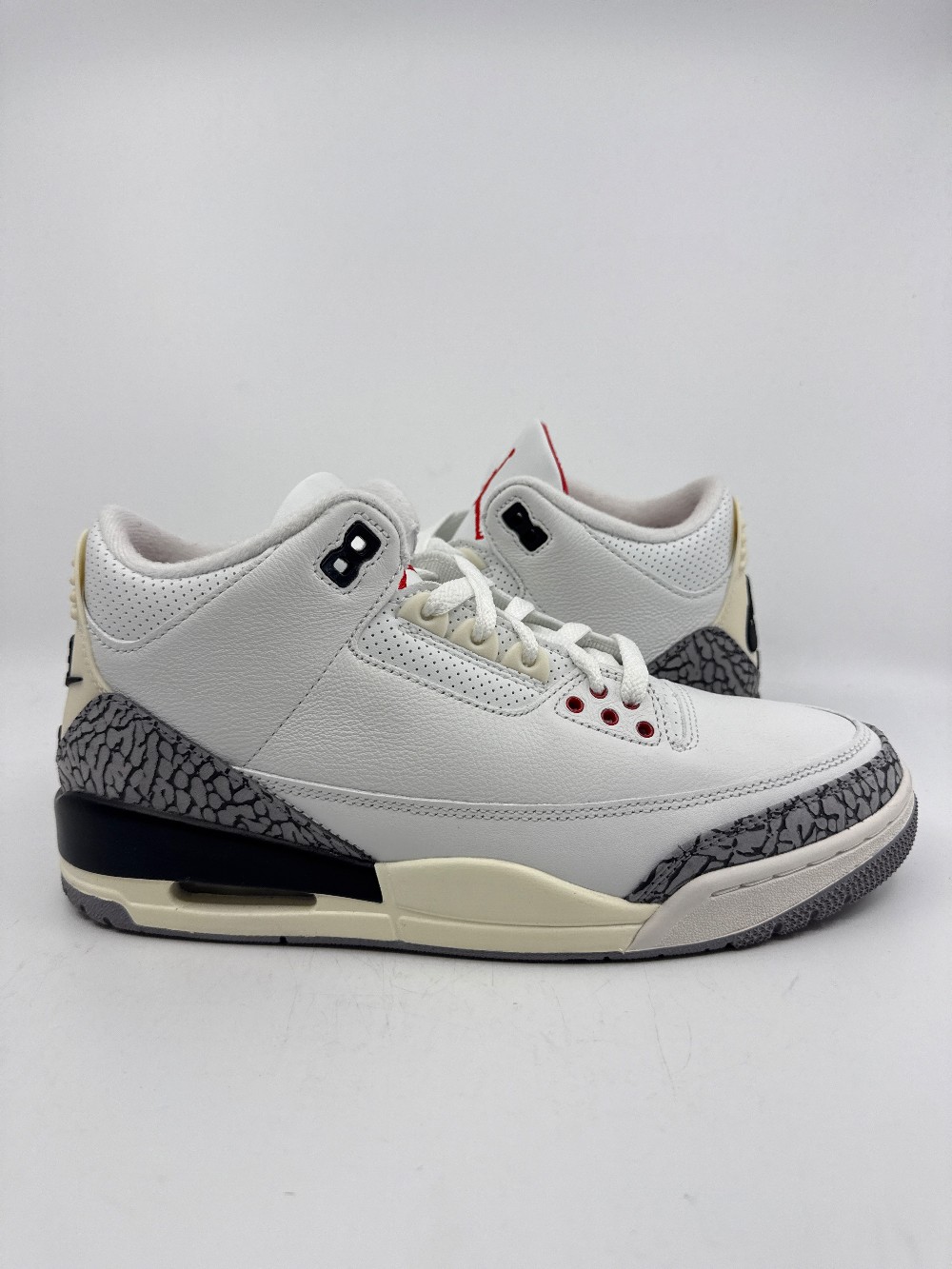 *VNDS* AJ 3 - WHITE CEMENT REIMAGINED