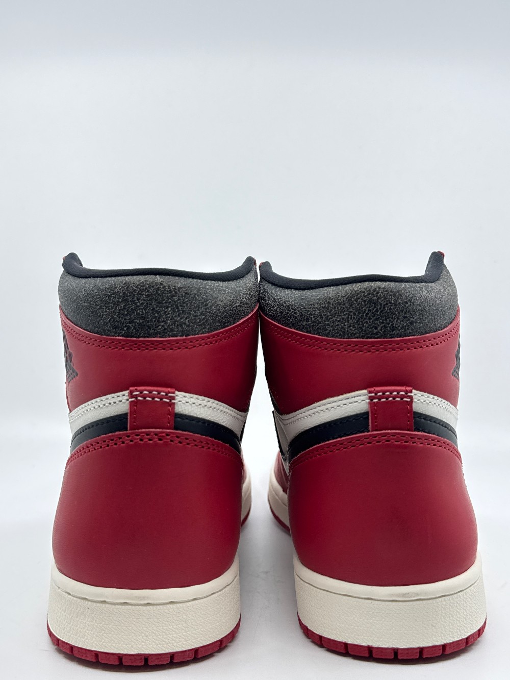 AJ 1 - CHICAGO LOST AND FOUND