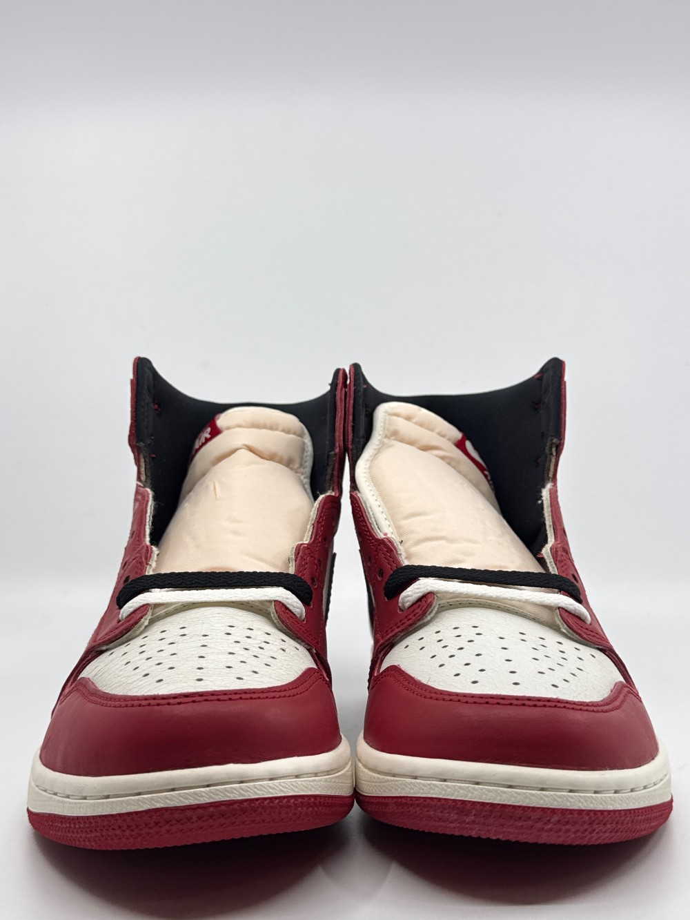 AJ 1 - CHICAGO LOST AND FOUND