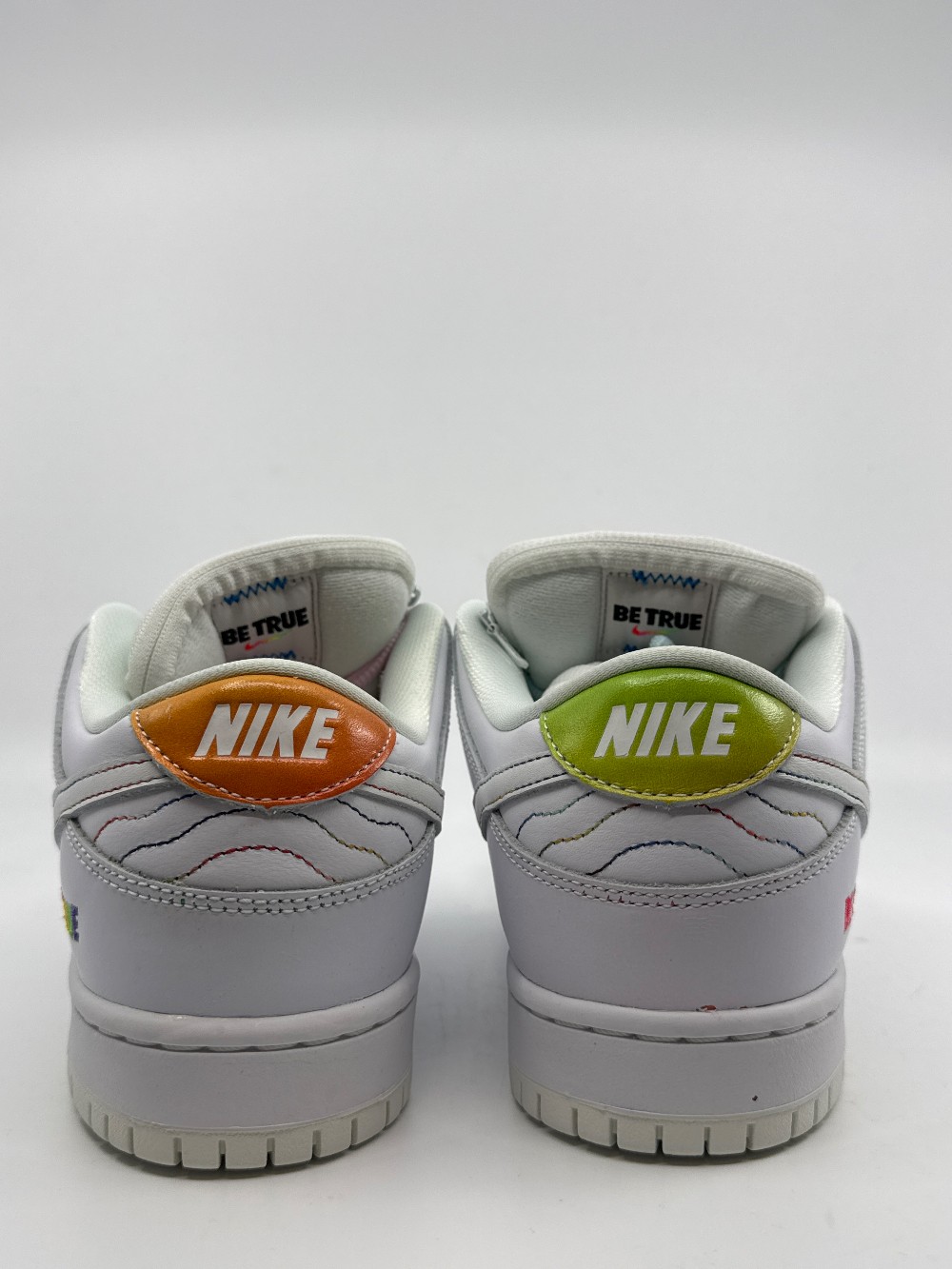NIKE SB DUNK LOW - BE TRUE