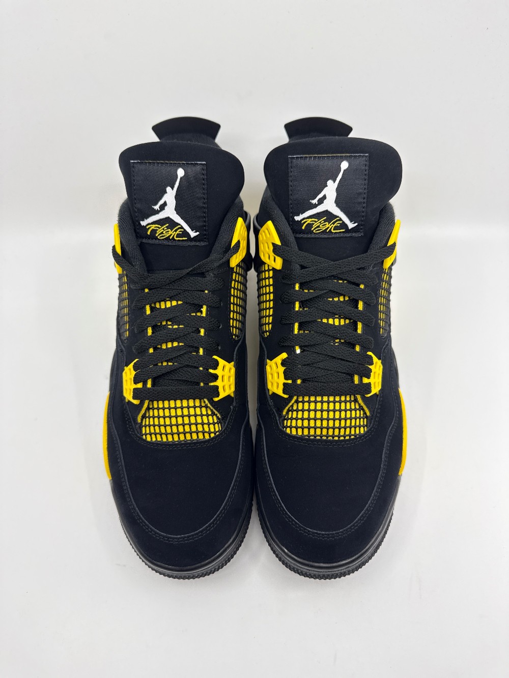 *VNDS* AJ 4 - THUNDER (2023)