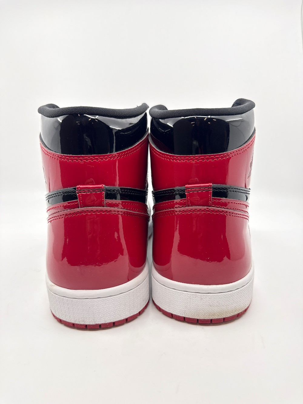 *USED* AJ 1 - PATENT BRED