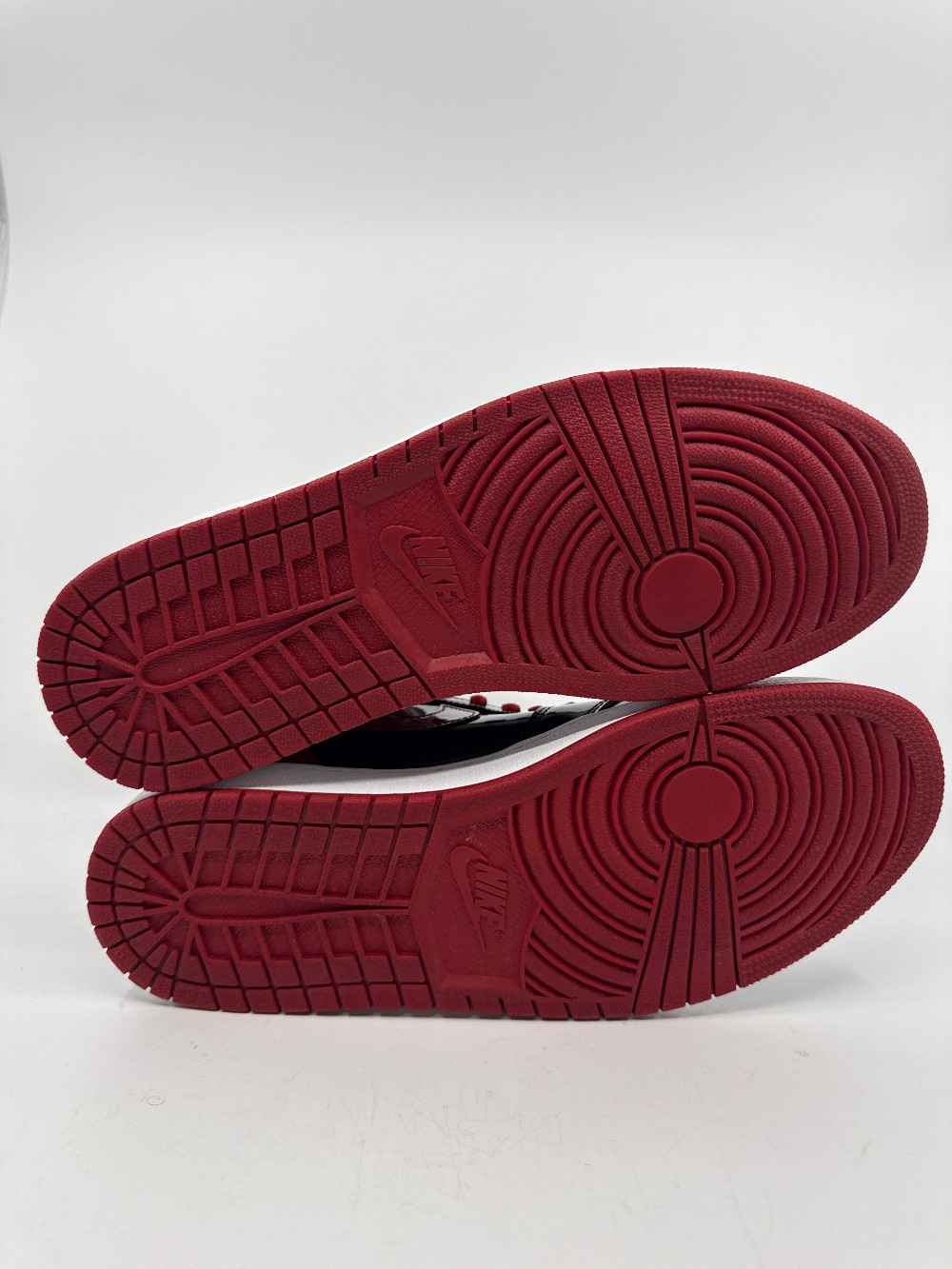 *USED* AJ 1 - PATENT BRED