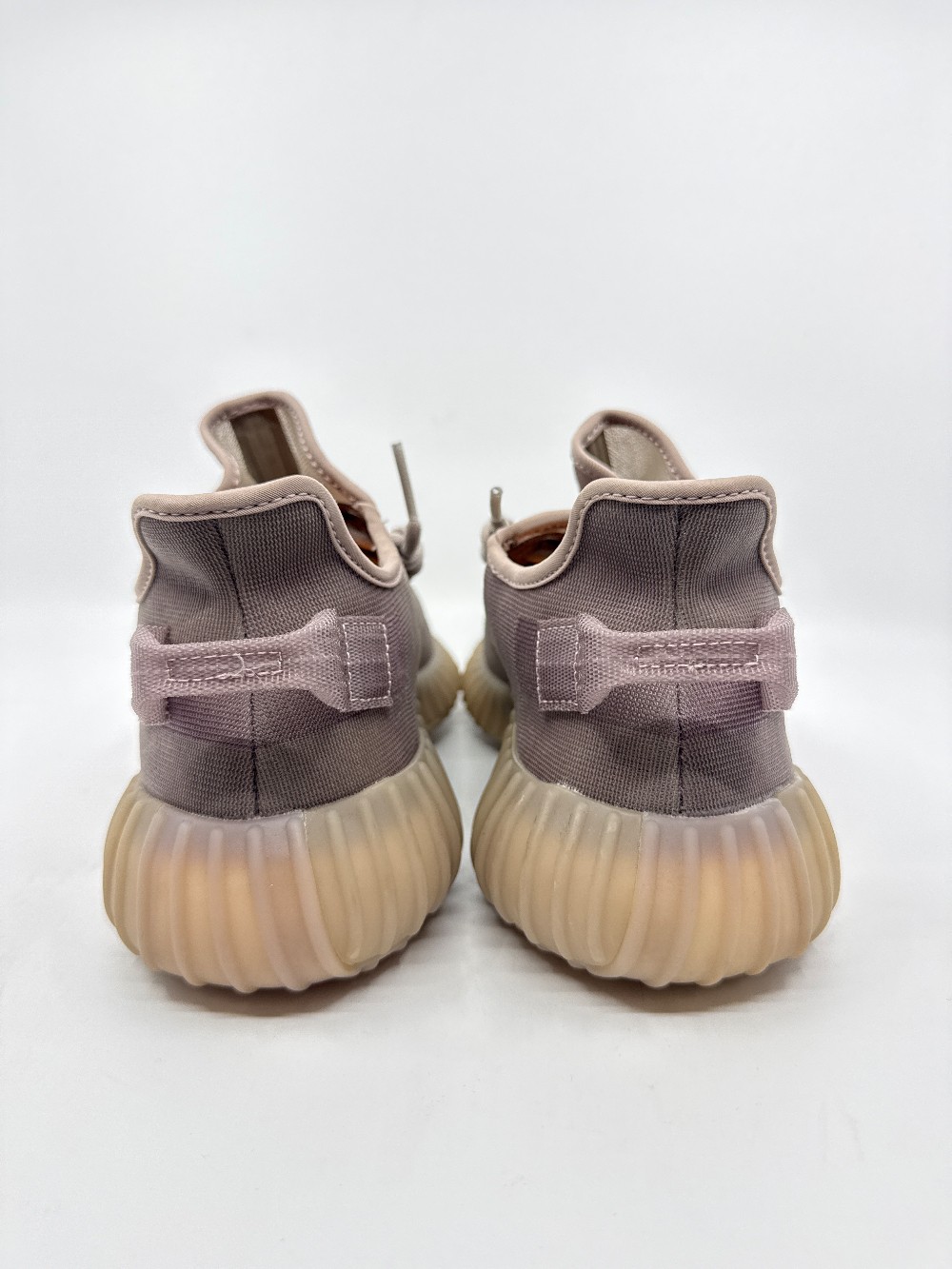 *USED* YEEZY 350 BOOST V2 - MONO MIST