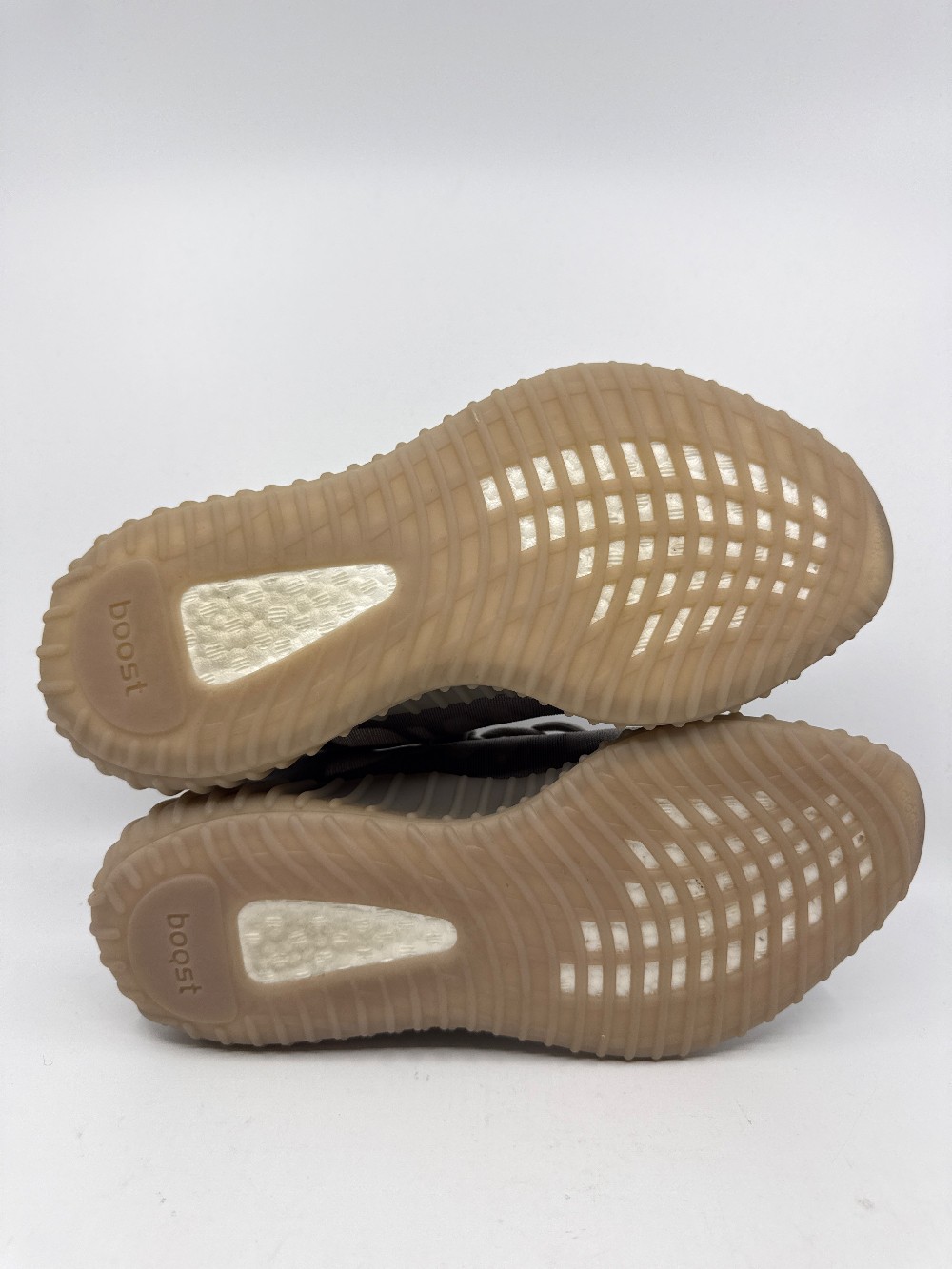 *USED* YEEZY 350 BOOST V2 - MONO MIST