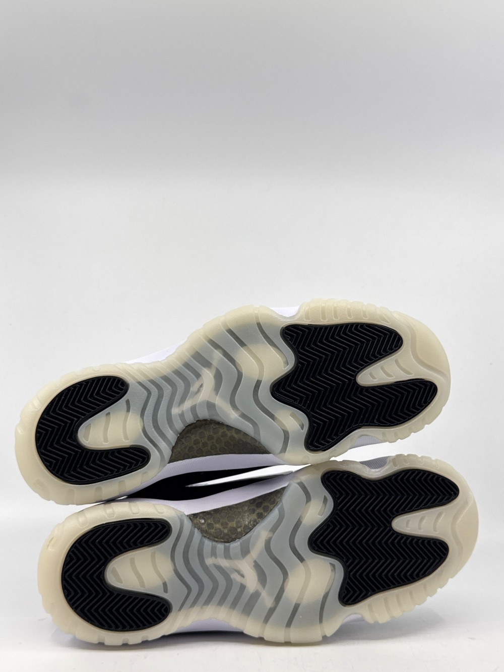 AJ 11 - DMP GRATITUDE (2023)