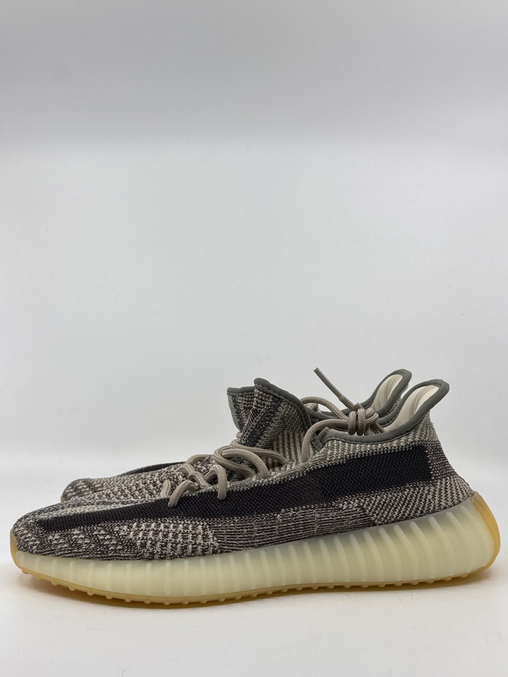 YEEZY 350 BOOST V2 - ZYON
