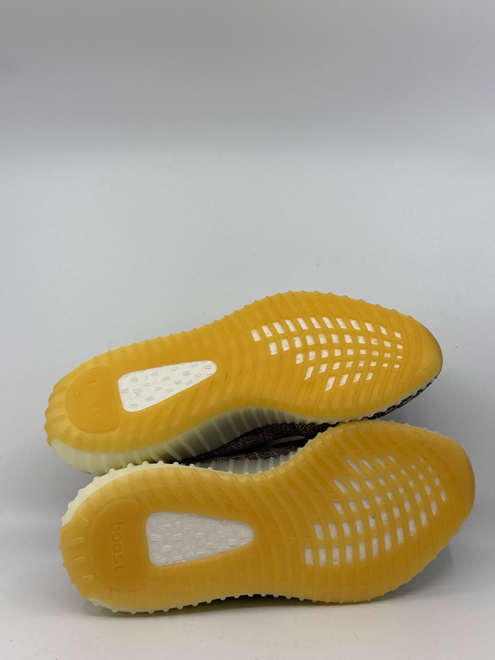 YEEZY 350 BOOST V2 - ZYON