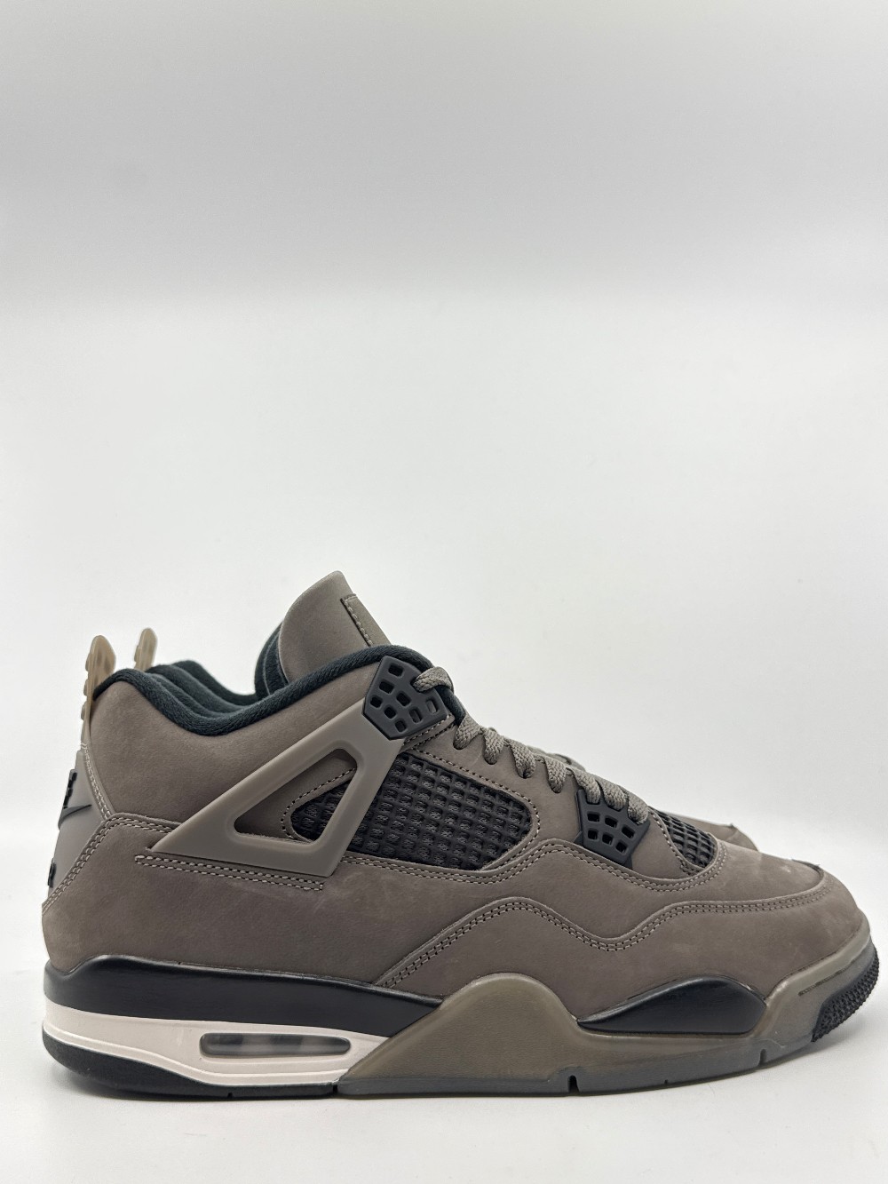 AJ 4 - CAVE STONE