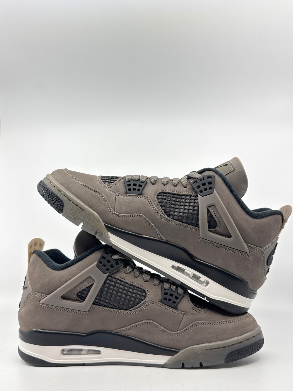 AJ 4 - CAVE STONE