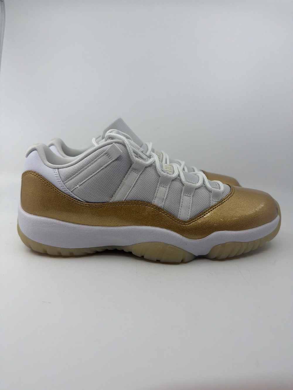 AJ 11 LOW (W) - MOTHERS DAY