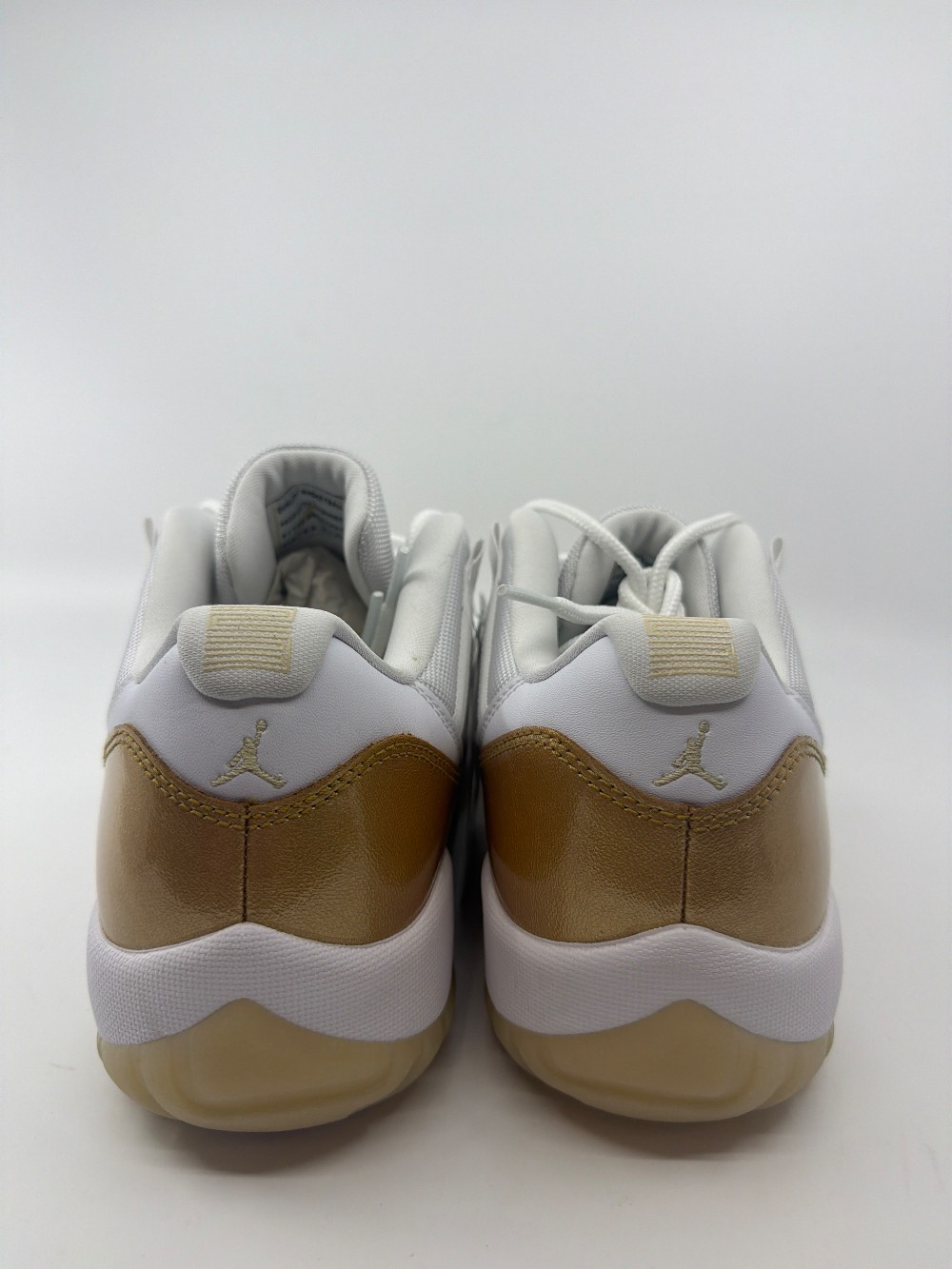 AJ 11 LOW (W) - MOTHERS DAY