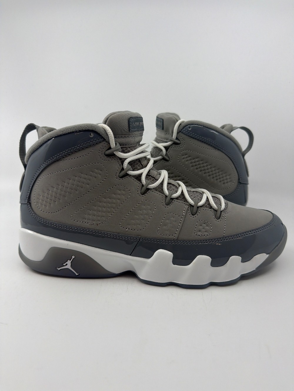 *VNDS* AJ 9 - COOL GREY