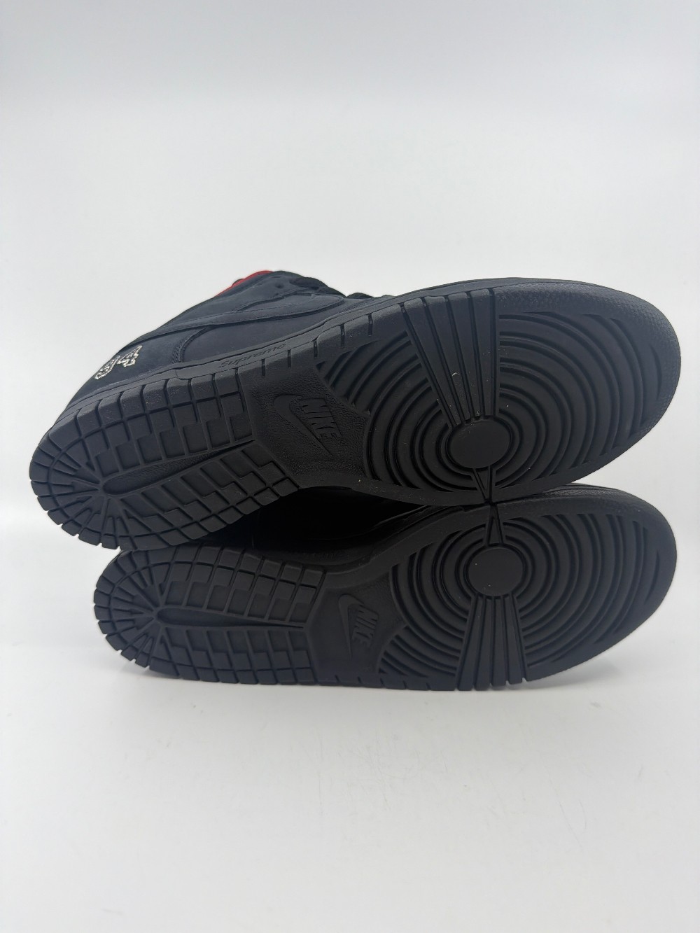 NIKE SB DUNK X SUPREME 94 - BLACK