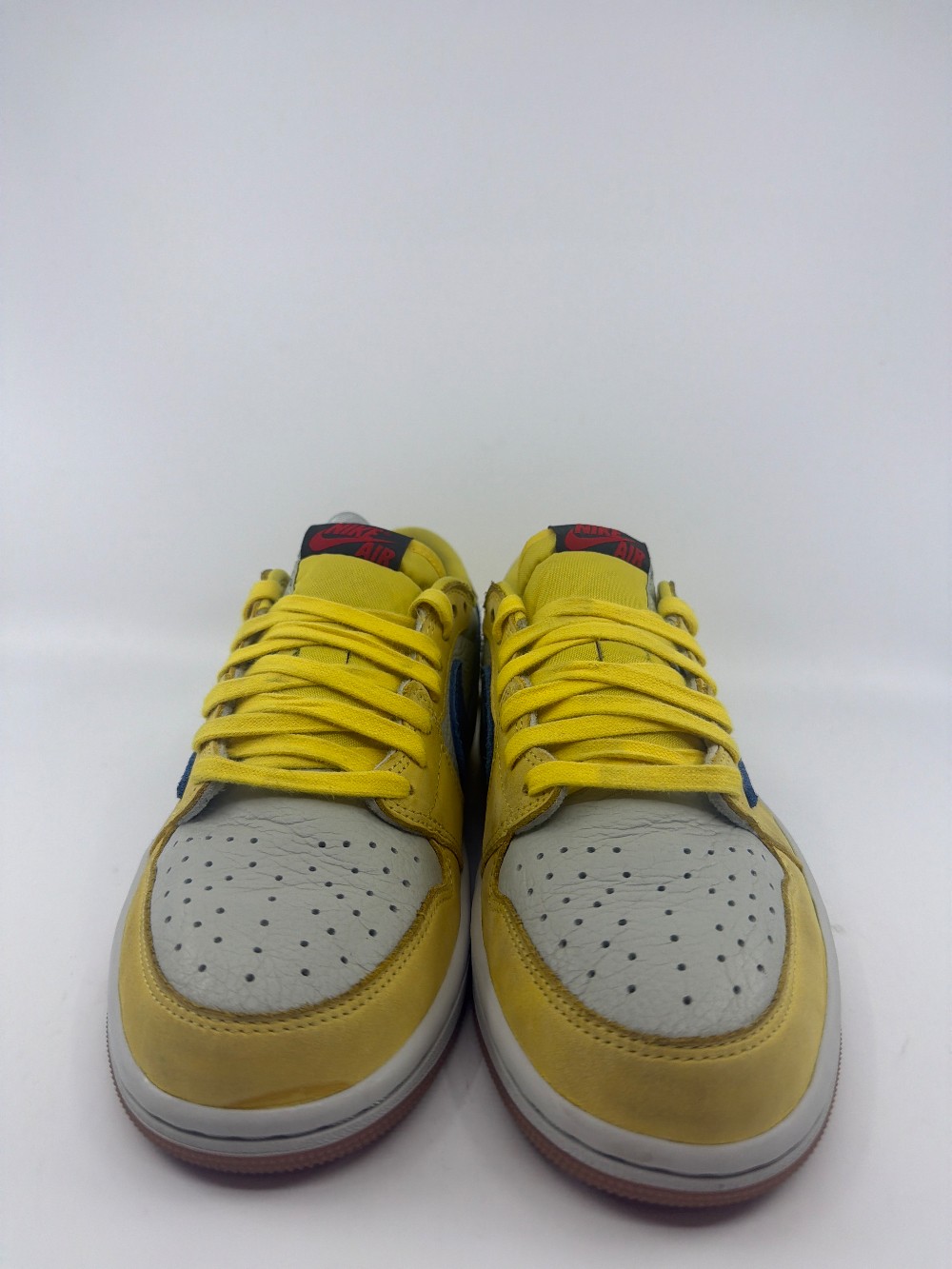 *USED* AJ 1 LOW X TRAVIS SCOTT (W) - CANARY