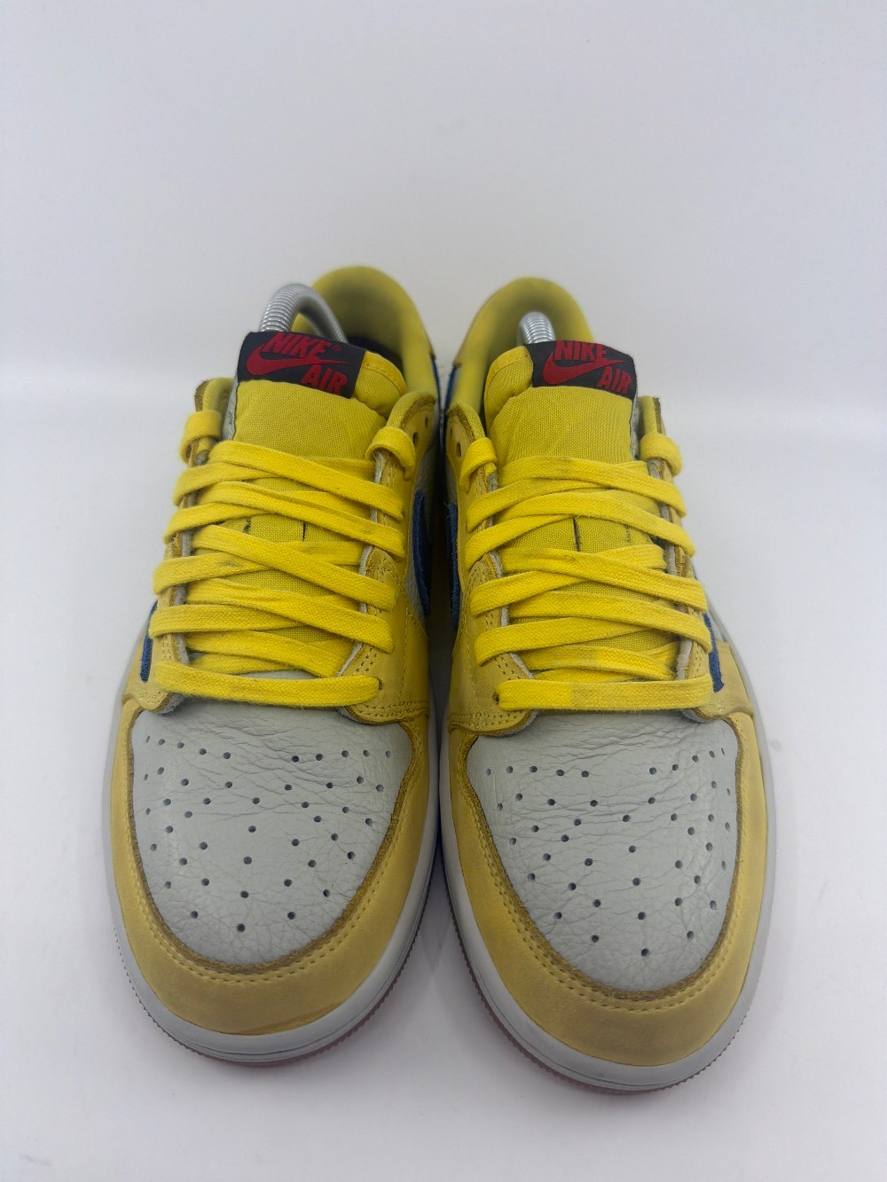 *USED* AJ 1 LOW X TRAVIS SCOTT (W) - CANARY