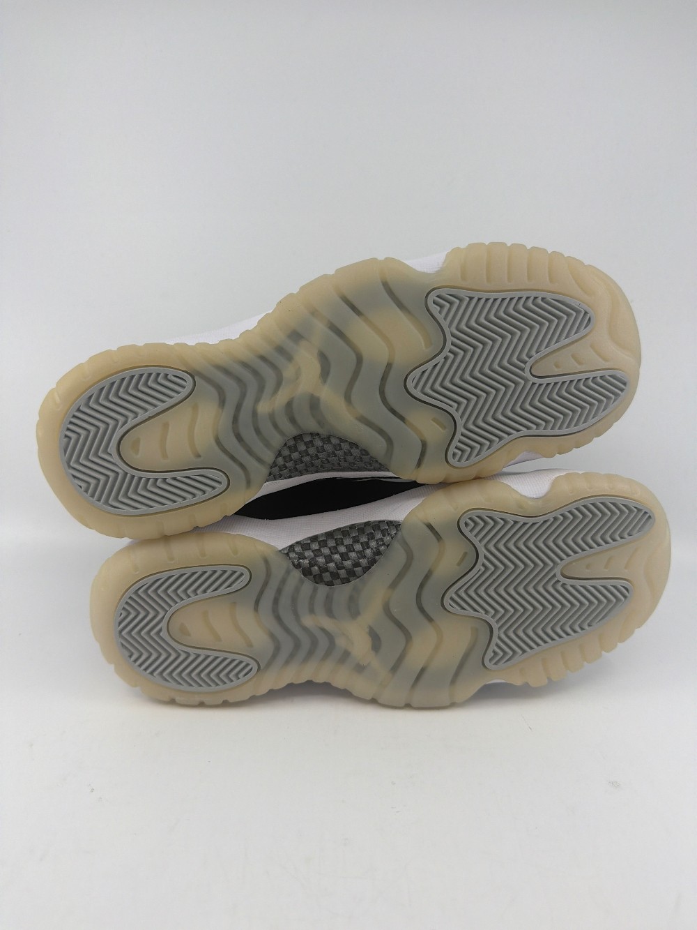 *USED* AJ 11 (GS) - JUBILEE
