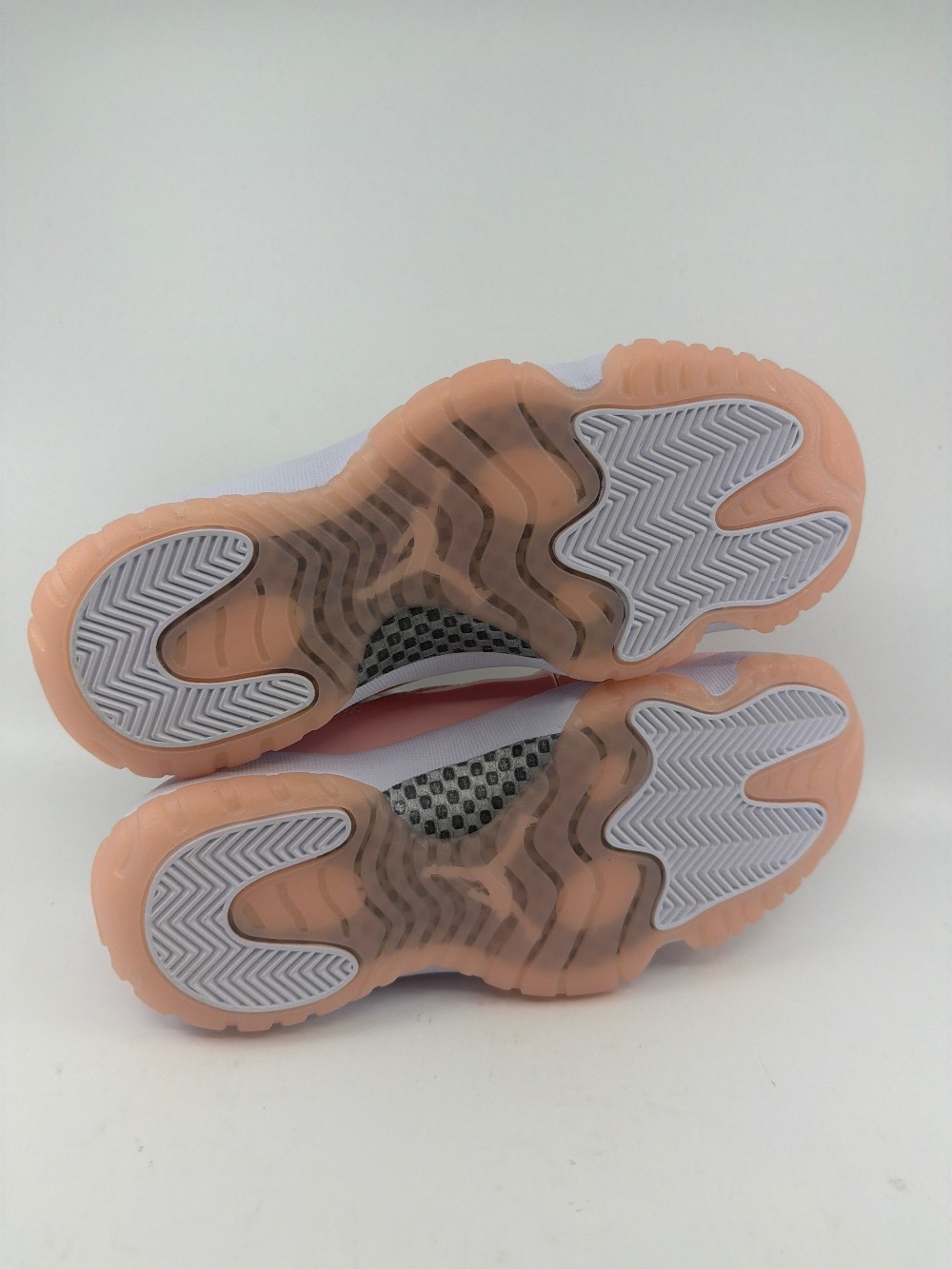 *VNDS* AJ 11 (W) - LEGEND PINK