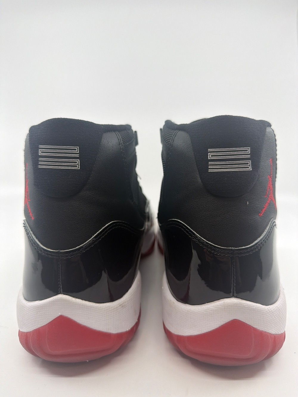 *USED* AJ 11 - PLAYOFFS BRED (2019)