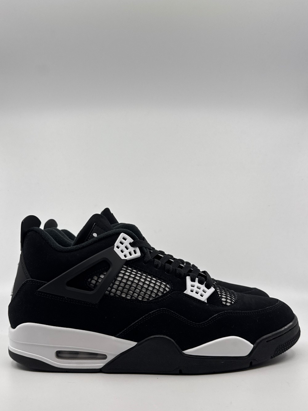 AJ 4 - WHITE THUNDER