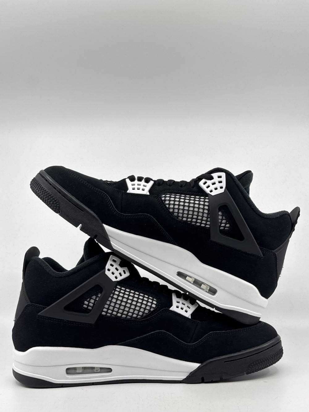 AJ 4 - WHITE THUNDER