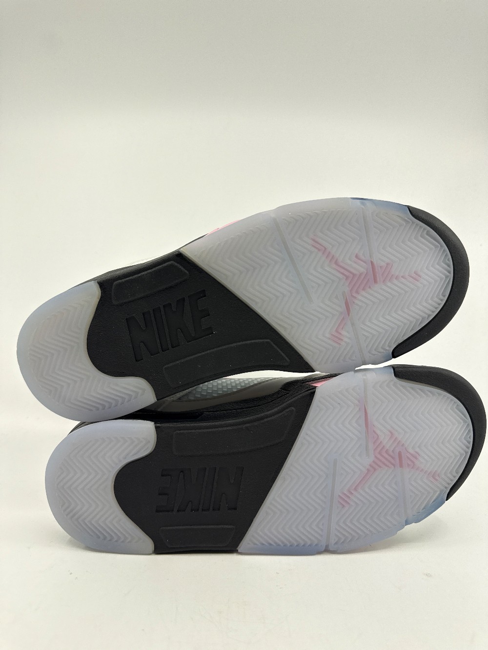 AJ 5 - MEDIUM SOFT PINK