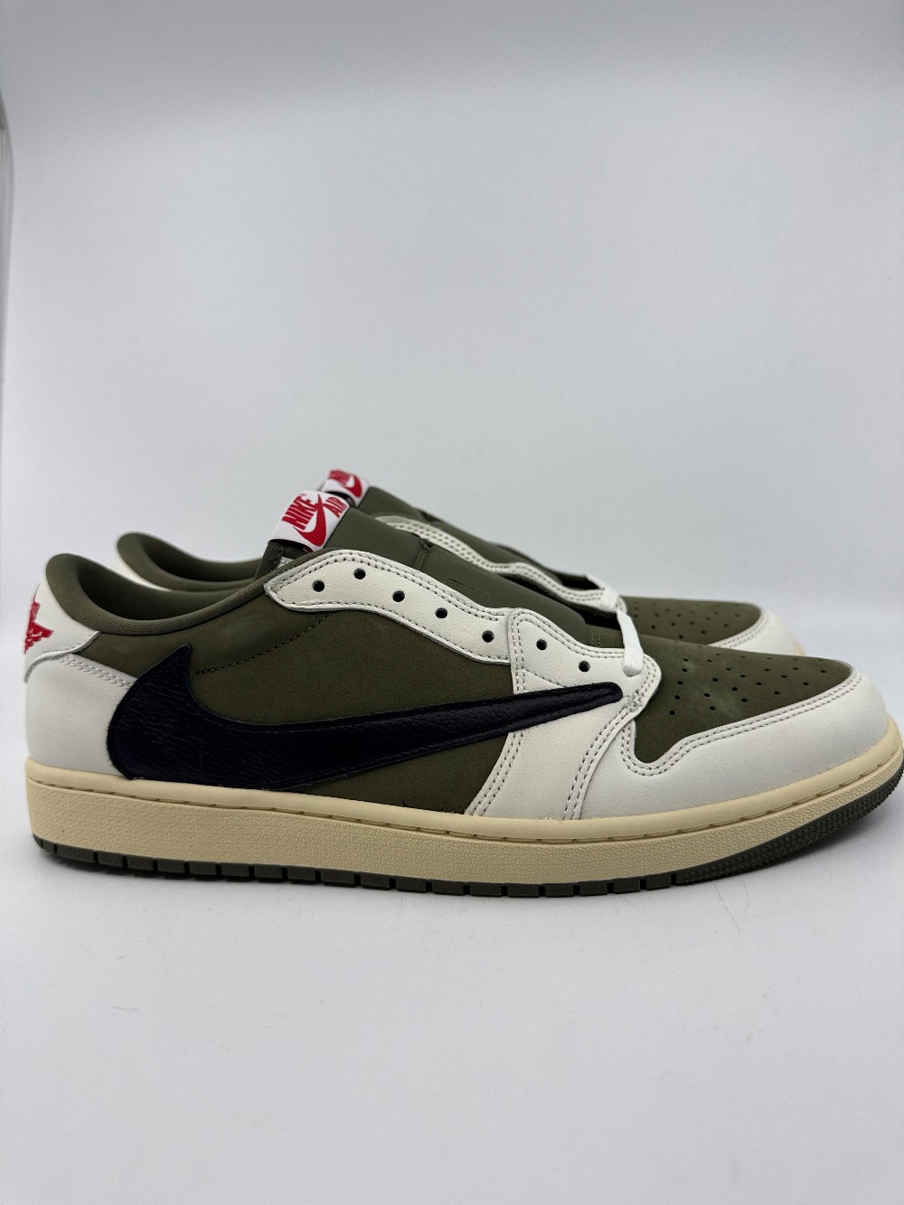 AJ 1 LOW X TRAVIS SCOTT - MEDIUM OLIVE