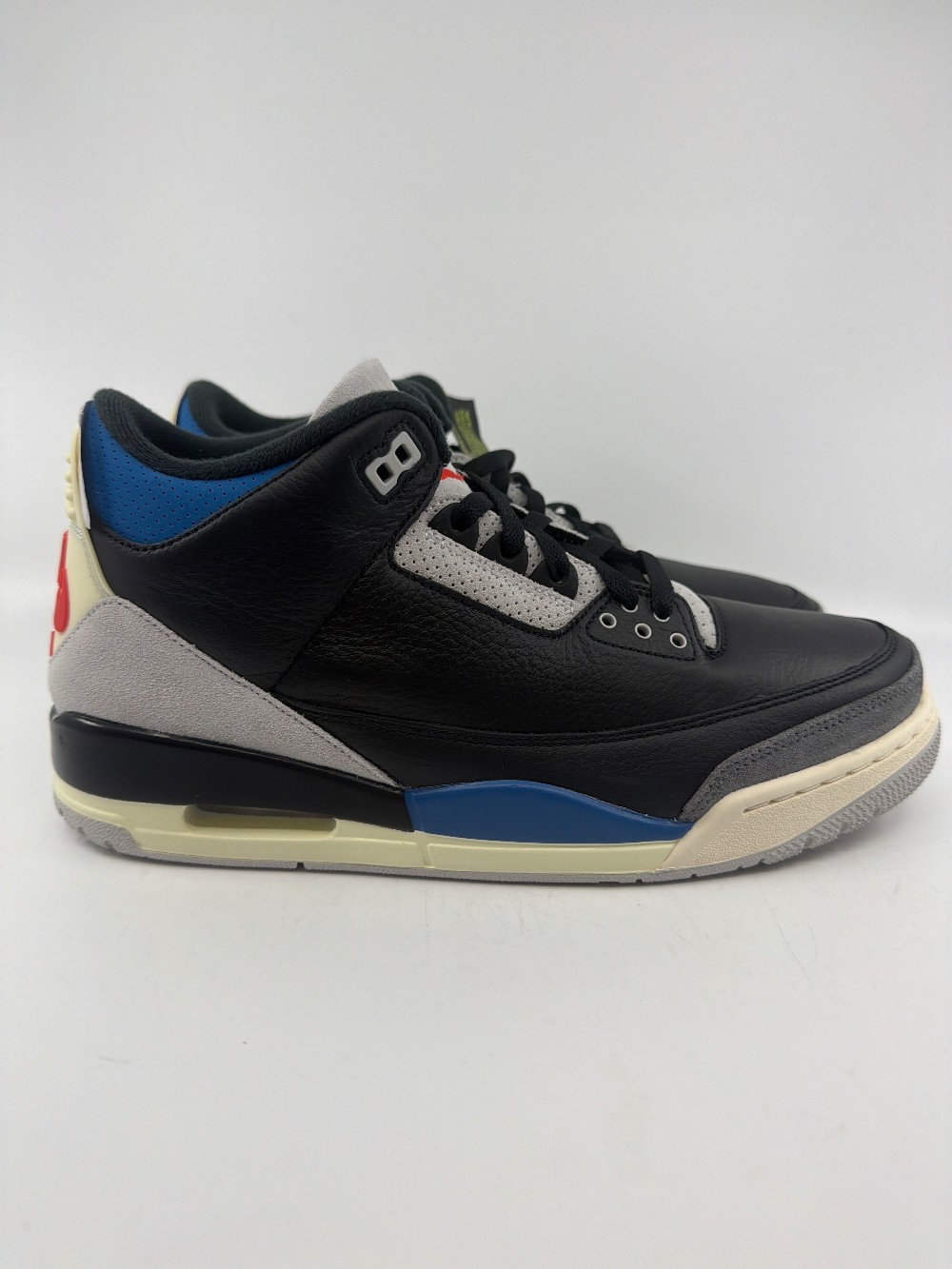 AJ 3 - RARE AIR