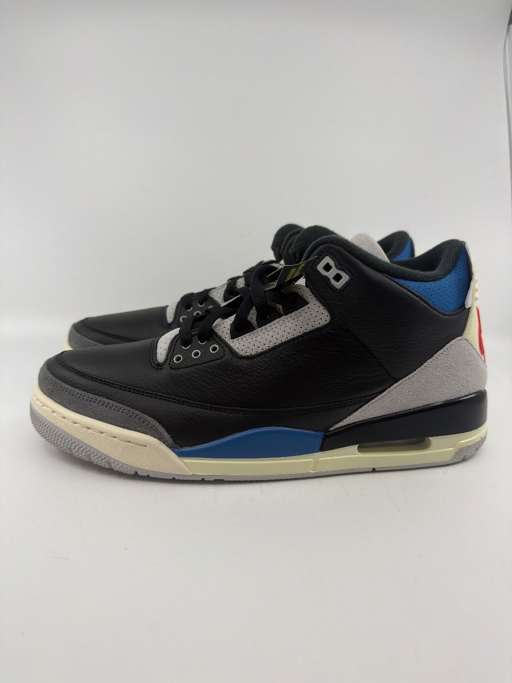 AJ 3 - RARE AIR
