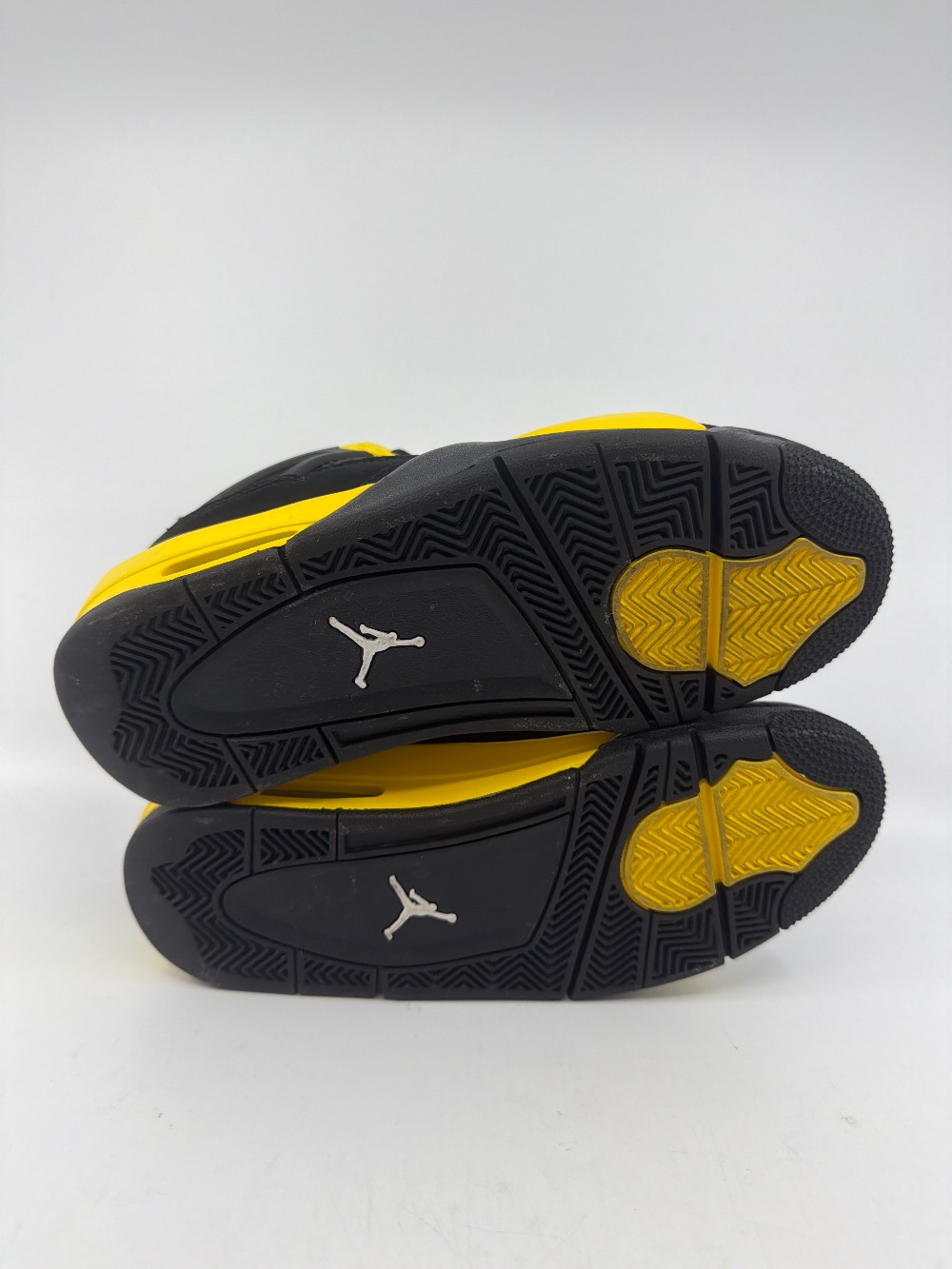 *USED* AJ 4 (GS) - THUNDER (2023)