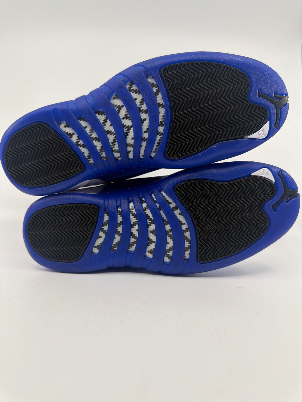 AJ 12 - BLUEBERRY