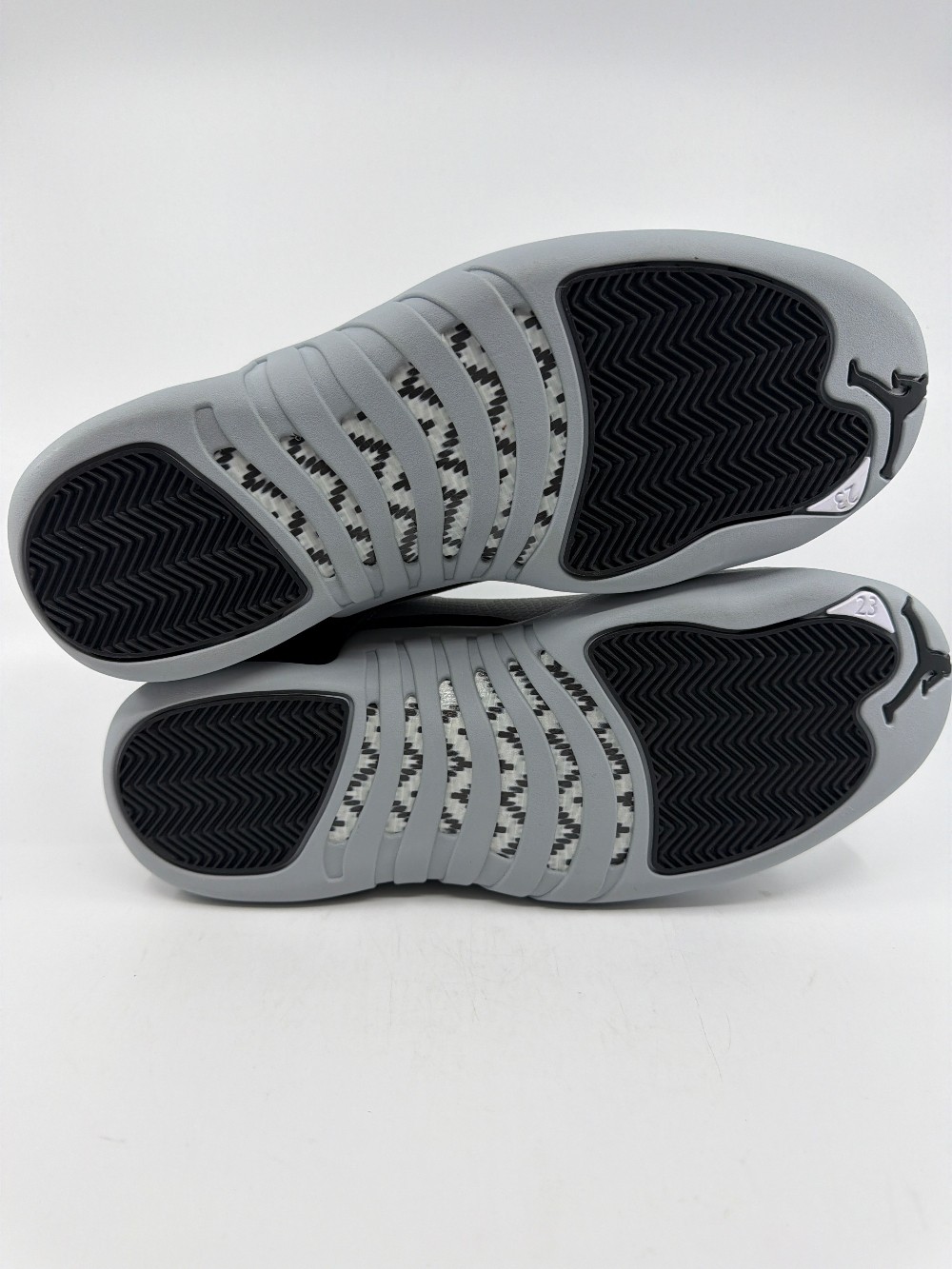 AJ 12 - BARONS