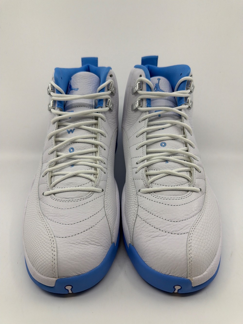 AJ 12 - MELO (2025)