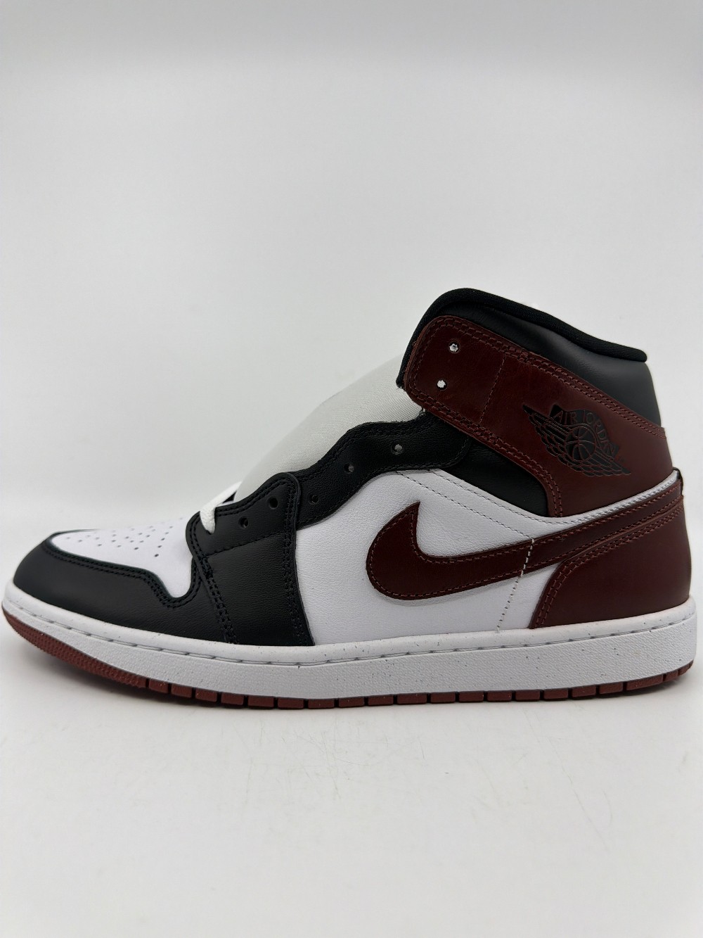 AJ 1 MID SE - DARK PONY