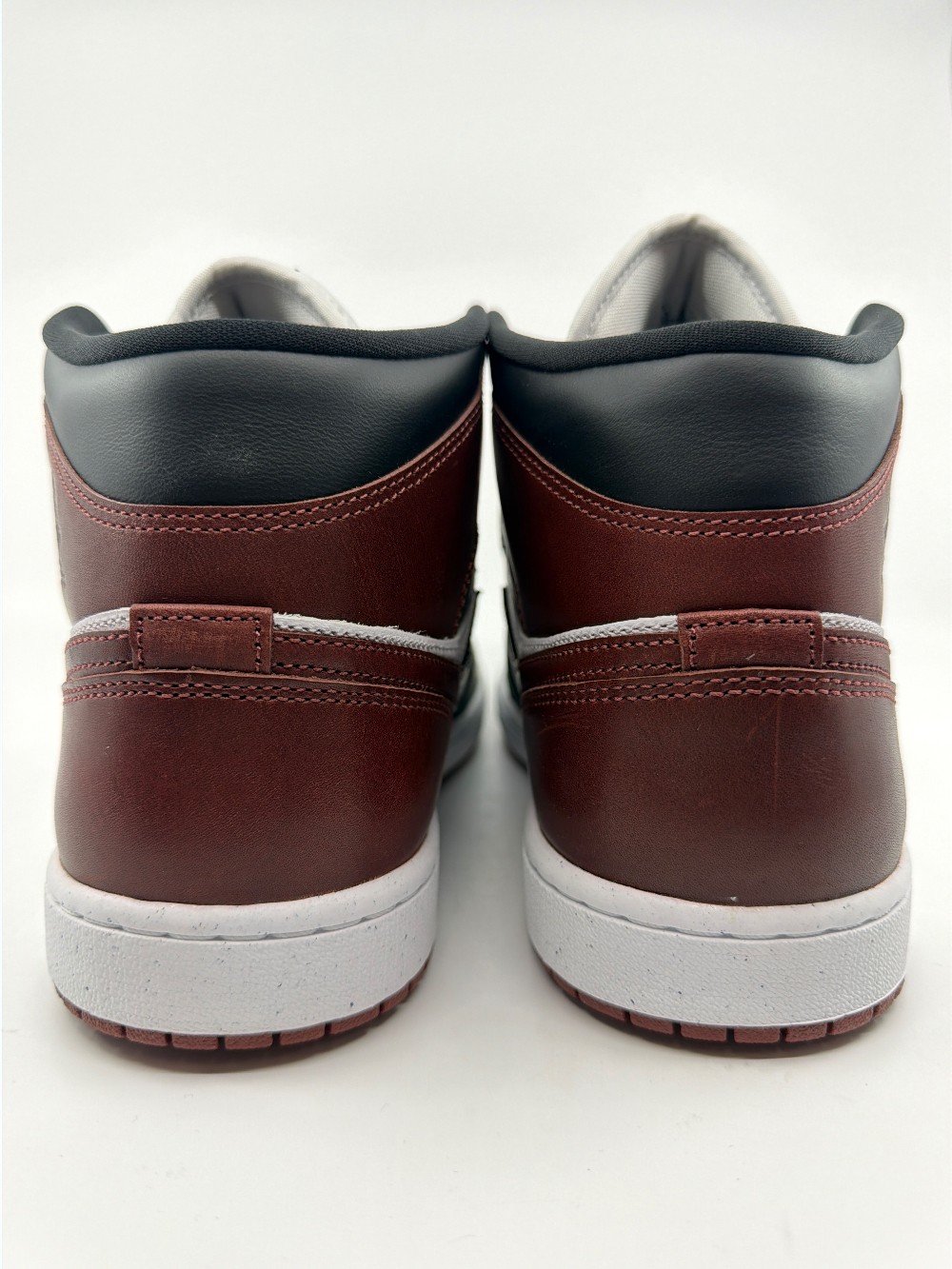AJ 1 MID SE - DARK PONY