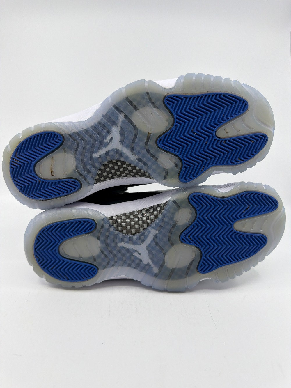 *USED* AJ 11 LOW - SPACE JAM