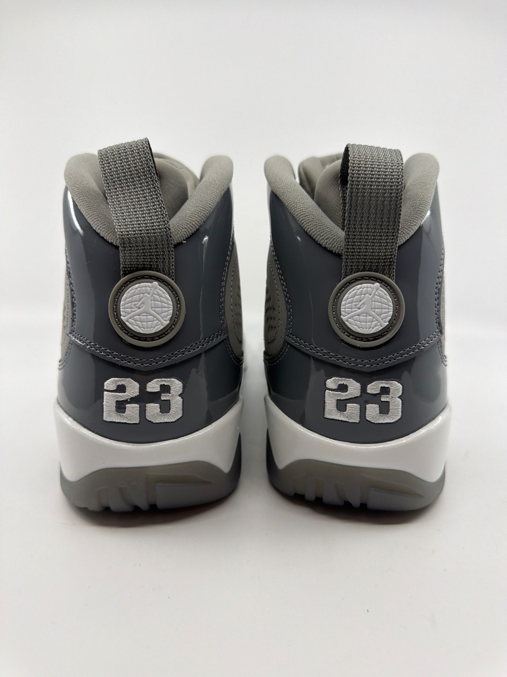 AJ 9 - COOL GREY (2025)