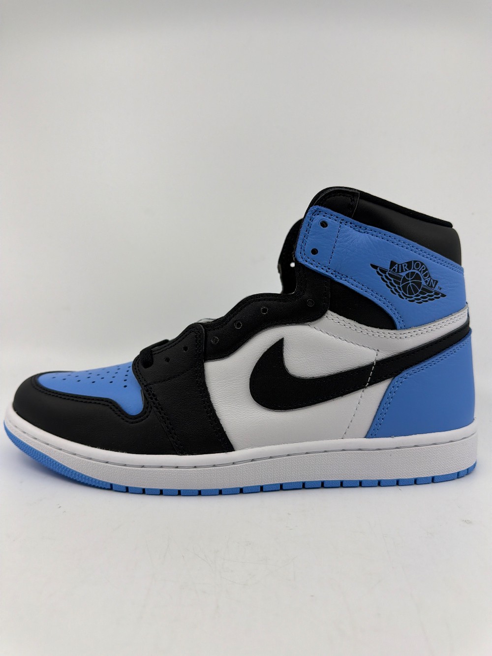 AJ 1 - UNC TOE
