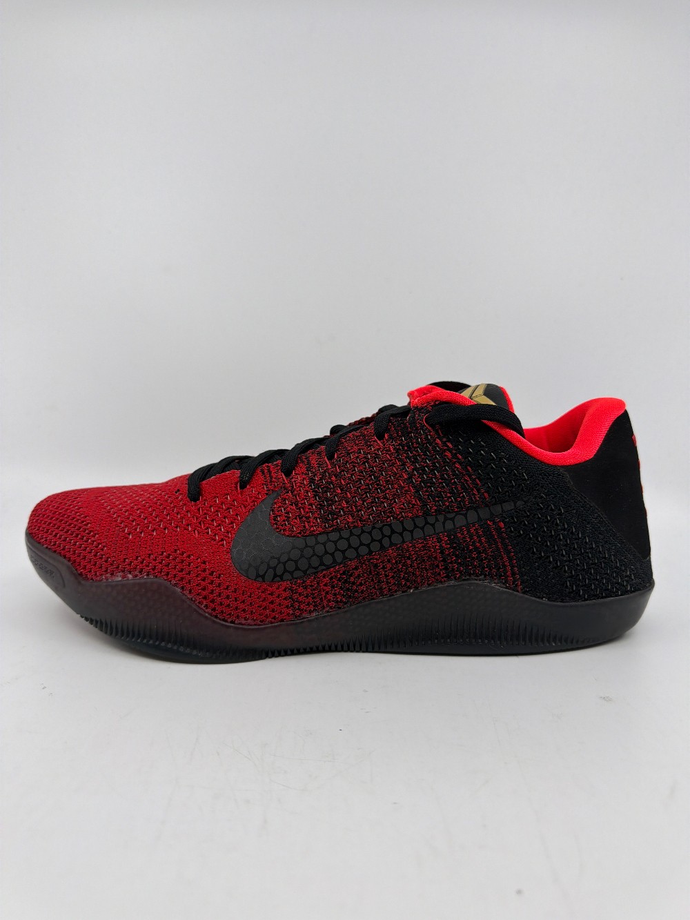 *USED* NIKE KOBE 11 ELITE LOW - ACHILLIES HEEL