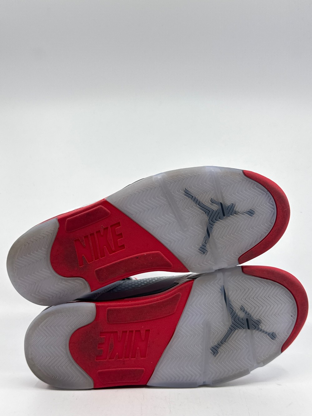 *VNDS* AJ 5 - FIRE RED BLACK TONGUE (2025)